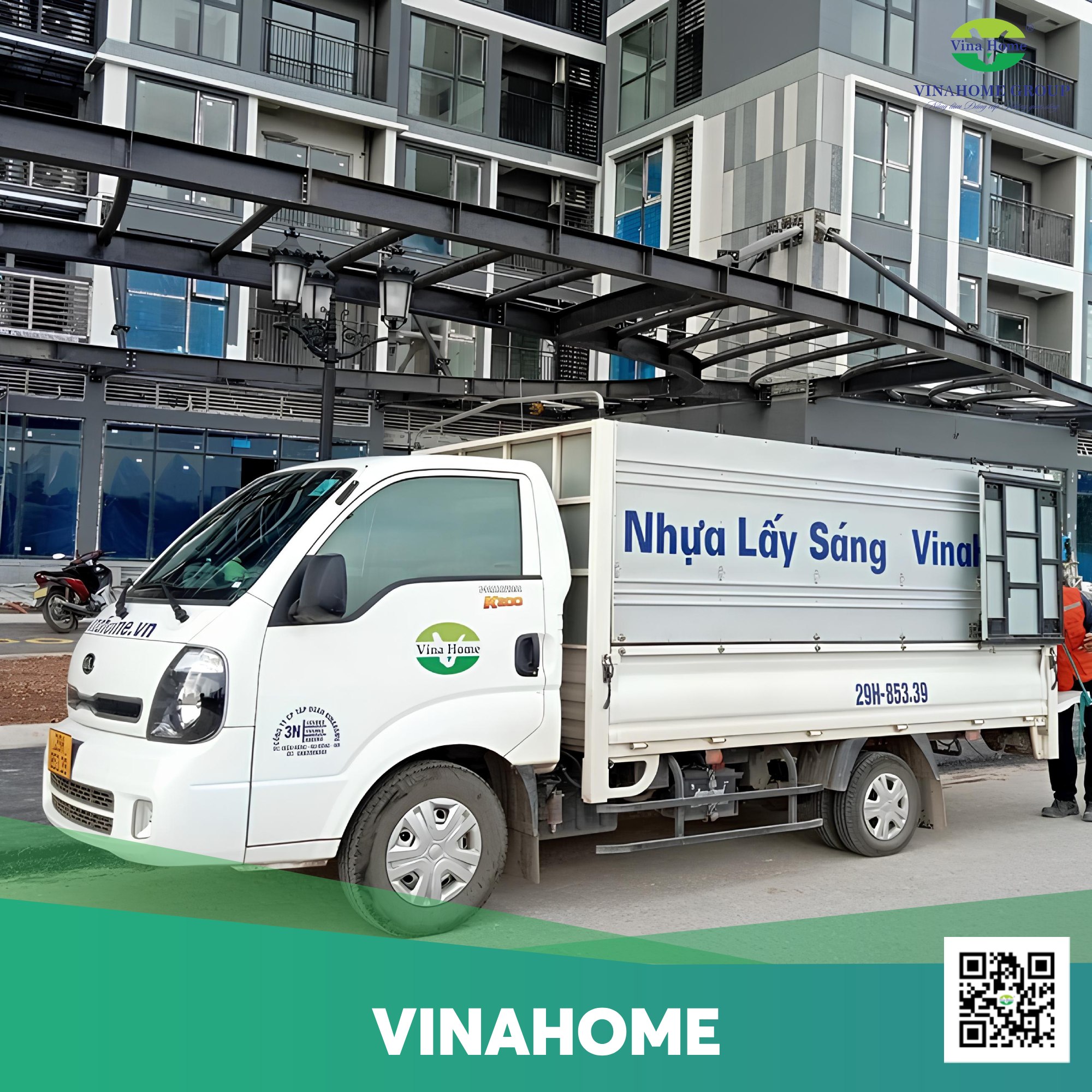 Vinahome hỗ trợ vận chuyển cho đại lý phân phối tấm nhựa polycarbonate