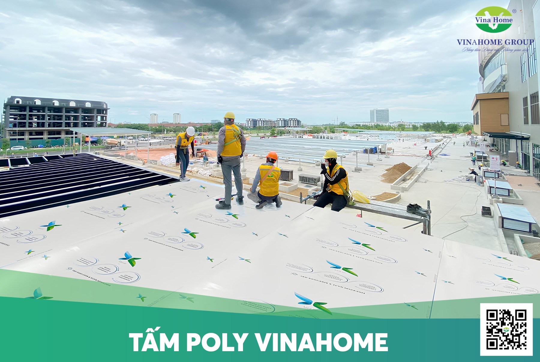 Vinahome thi công tấm lợp lấy sáng Polycarbonate